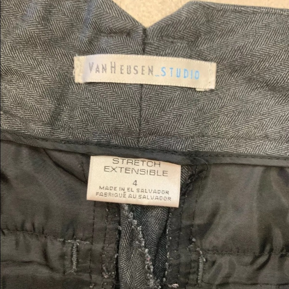 Van Heusen Stretch Extensible size 4